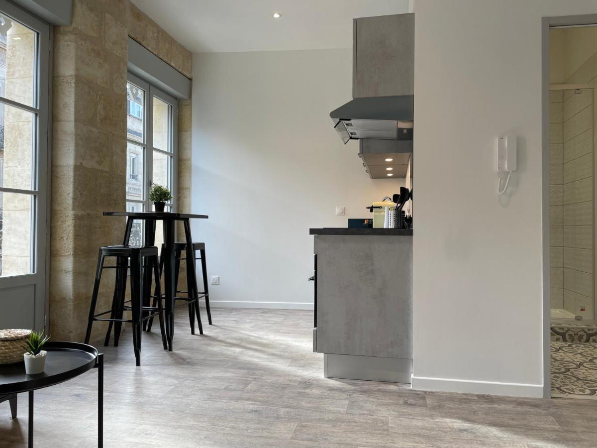 Superbes Studios De Charme, Lumineux Et Climatises En Plein Centre Bordeaux Exterior foto